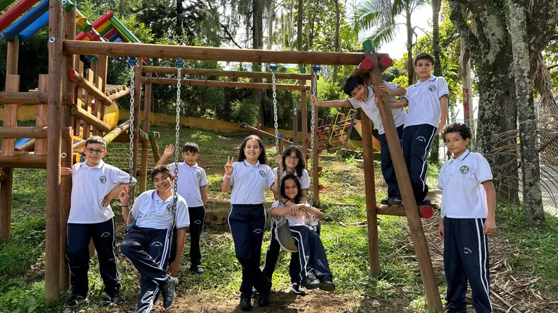 Estudiantes Colegio Jhon Dewey